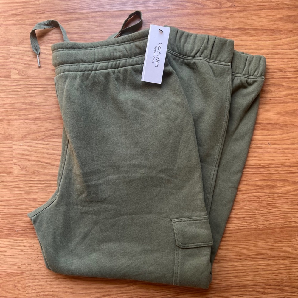 Calvin Klein Performance Cargo Joggers Olive Green Fleece Sweatpants PF3P6915 L